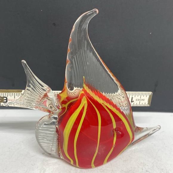 Handblown Glass Fish Paperweights Red Green Pair - Picture 14 of 15